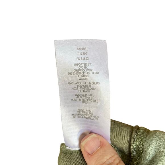 LOGO by Lori Goldstein Green Lace Hem Tunic Top Plus 3X - Picture 5 of 6